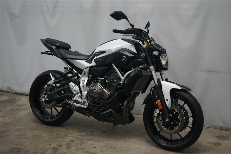 2015 Yamaha FZ-07 // PDX Auto Imports