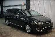 2019 Chrysler Pacifica Touring L // PDX Auto Imports